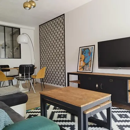 New- Le Seville - 2 Parkings - Terrasse - Proche Centre Appartement *