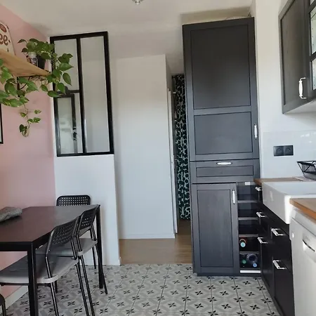 Διαμέρισμα New- Le Seville - 2 Parkings - Terrasse - Proche Centre *